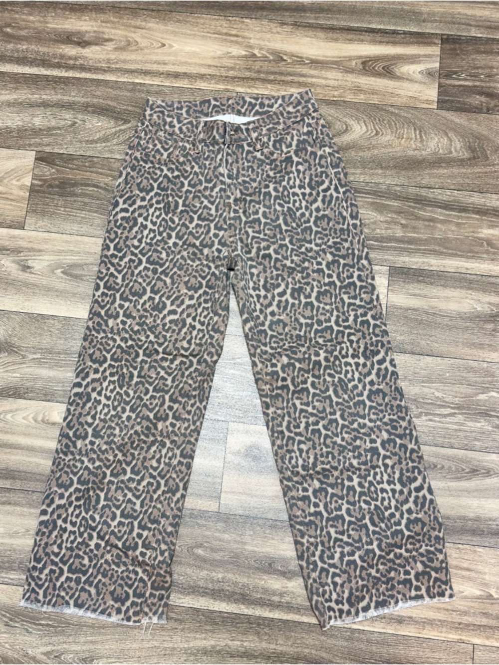 Leopard Frayed Edge Wide Leg High Waist Jeans - Picture 2 of 6